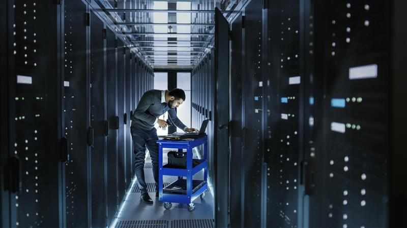 How Forex VPS Hosting Can Enhance Your Algorithmic Trading Strategy