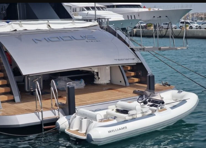 Robust Safeguarding with I3 Pillar Fender Solutions in Mallorca