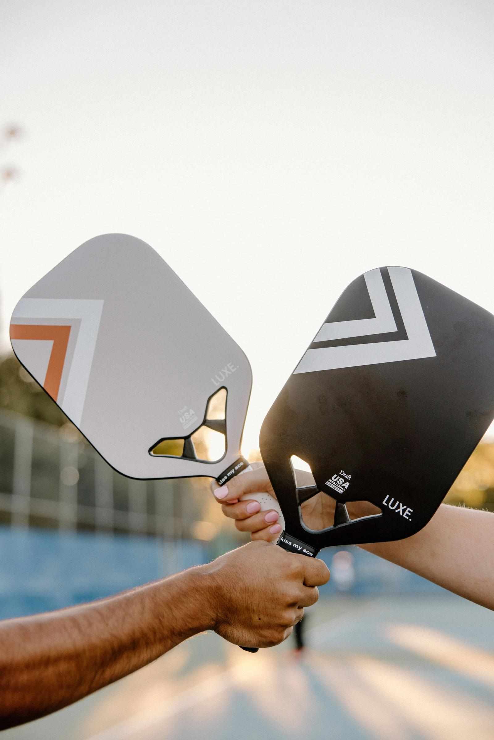 Why Carbon Fiber Pickleball Paddles and Custom Covers Are Game Changers