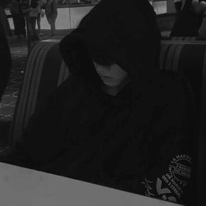 ✧ 𝓗𝓘𝓢 𝓛𝓐𝓢𝓣 𝓑𝓡𝓔𝓐𝓣𝓗 ✧