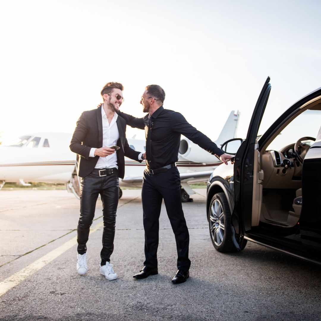How Limo Services Cater to Business Travelers at Newark Airport?