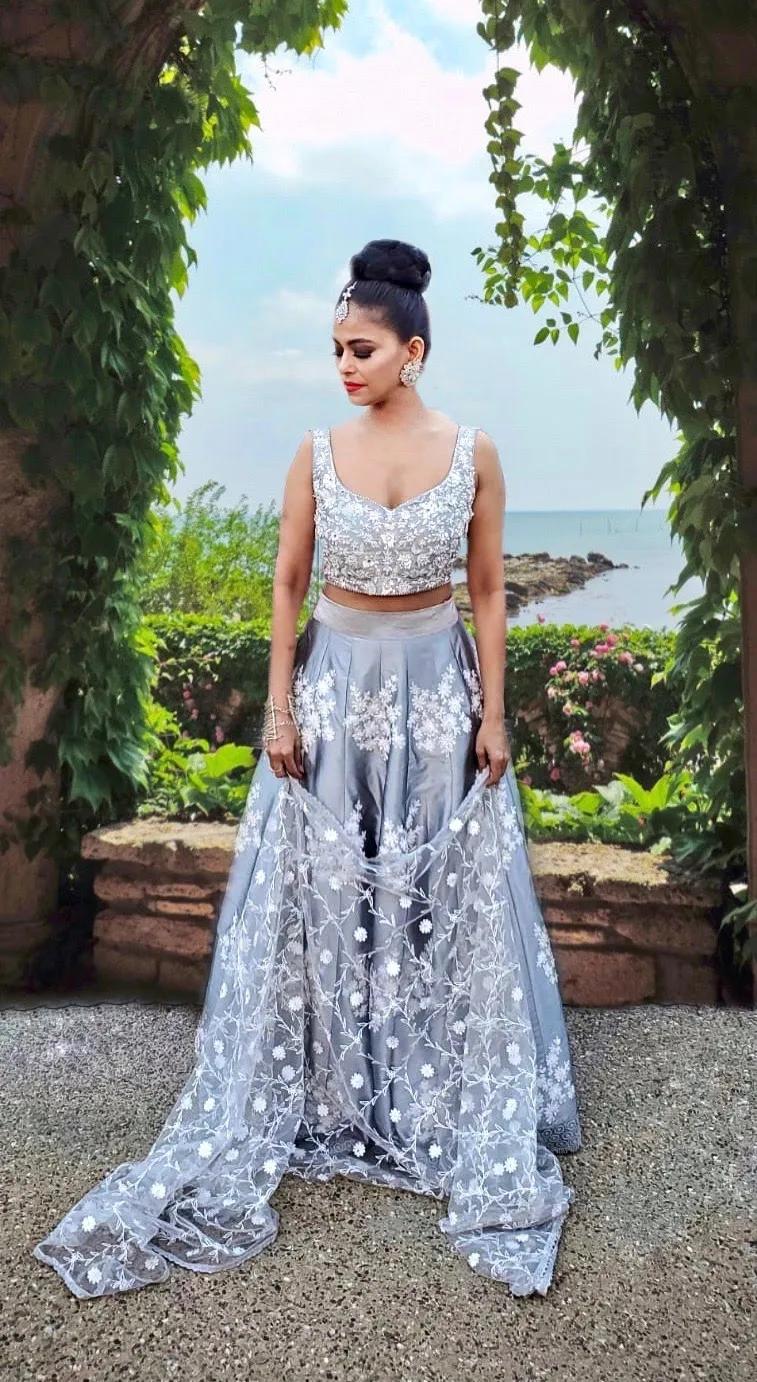 Celebrate in Style with Seasonal Indian Clothing Trends in Dallas