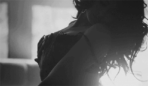⚠️Kareema was traveling alone by bus the next Monday. But then she gets kidnapped! Who are these men? What do they want from her? Read the story to know...🔞⚠️🍑