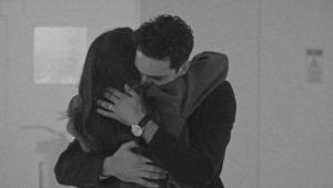 86 - A KISS BENEATH THE PALACE LIGHTS