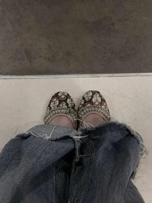 aapki apni aniika. logo