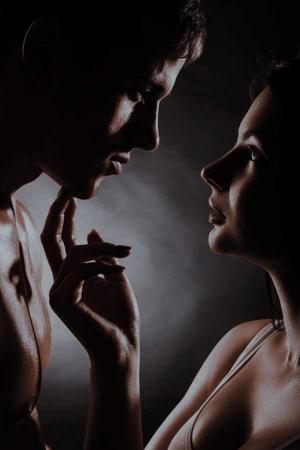 यही तो तुम चाहती थी कि मैं तुम्हारे करीब आकर, तुम्हें फुल सेटिस्फैक्शन दे?