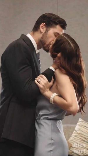 ऐ जी ', 'ओ जी', 'सुनिए जी सुनकर तो कृष भड़क जाता है।