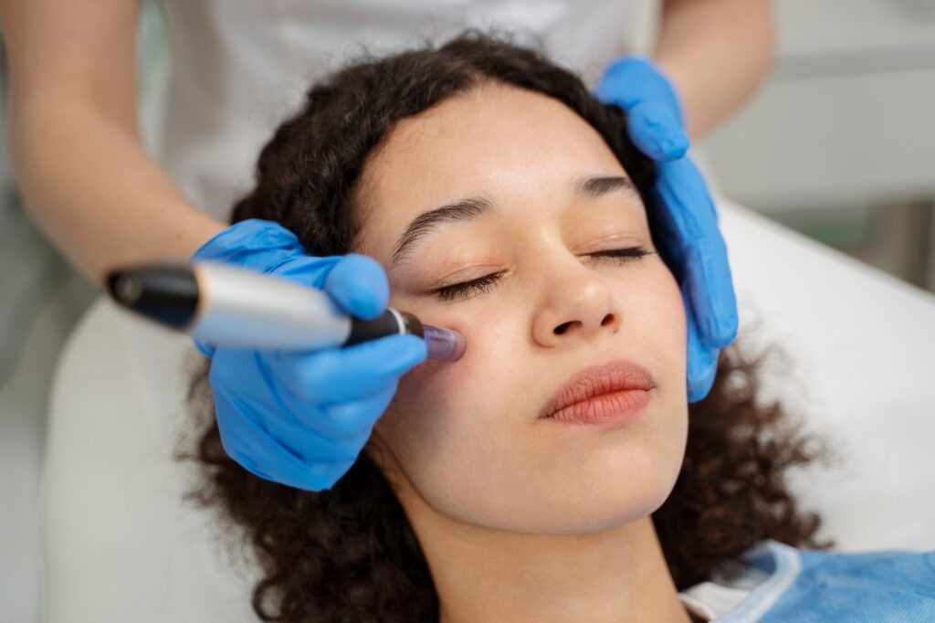 Hydra Facial Kolkata by Dr. Sushil Singh – Glow with Confidence
