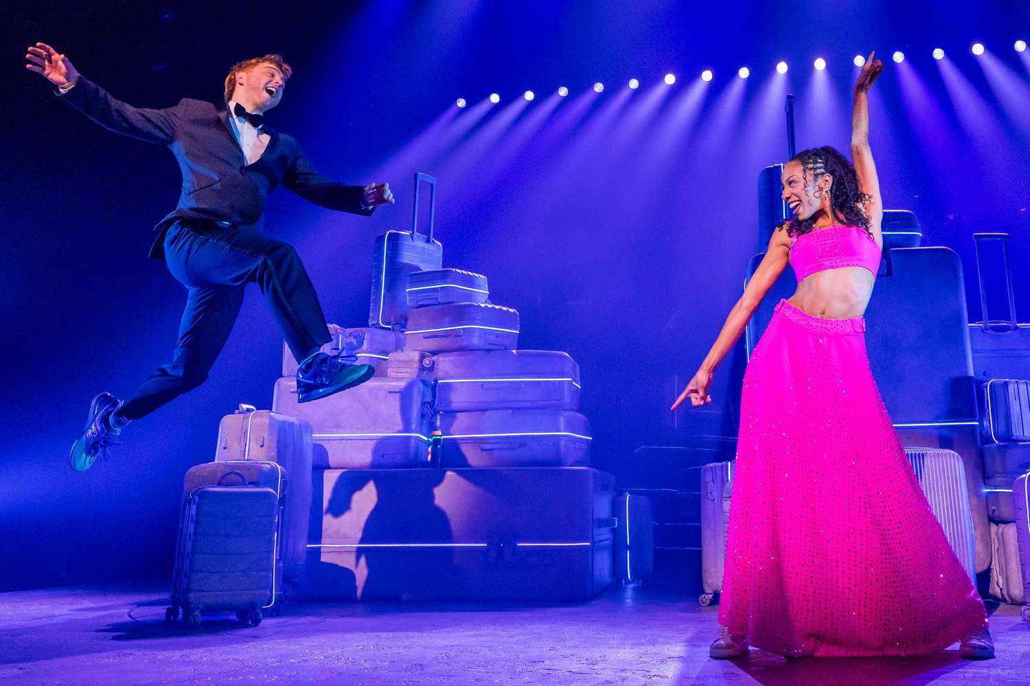 “TWO STRANGERS (CARRY A CAKE ACROSS NEW YORK)”: AN UNWIELDY TITLE FOR AN UNUSUALLY WONDERFUL NEW MUSICAL