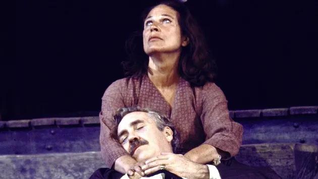 HOLDING THE MOON IN ONE'S HANDS