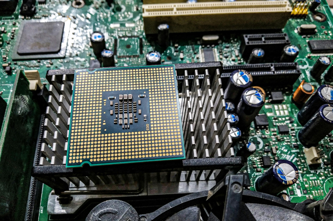 High-Quality Integrated Circuit Chips for All Your Electronic Needs