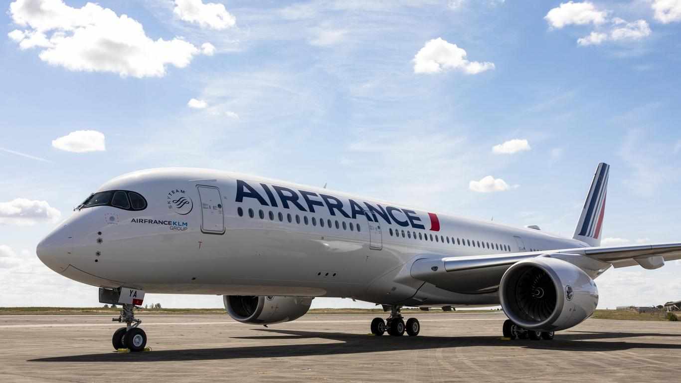 Air France Group Booking Last-Minute Deals +1-833-894-5333