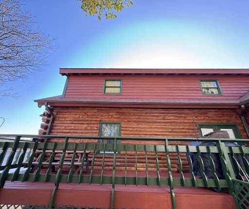 Building Dreams in Timber: Key Qualities Every Professional Log Cabin Contractor Should Have