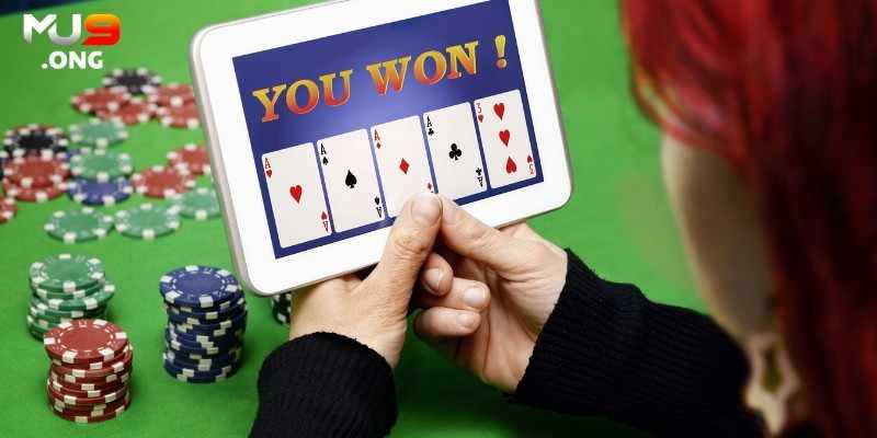 Poker – Choi Game Bai Noi Tieng Cung Chien Thuat Hay