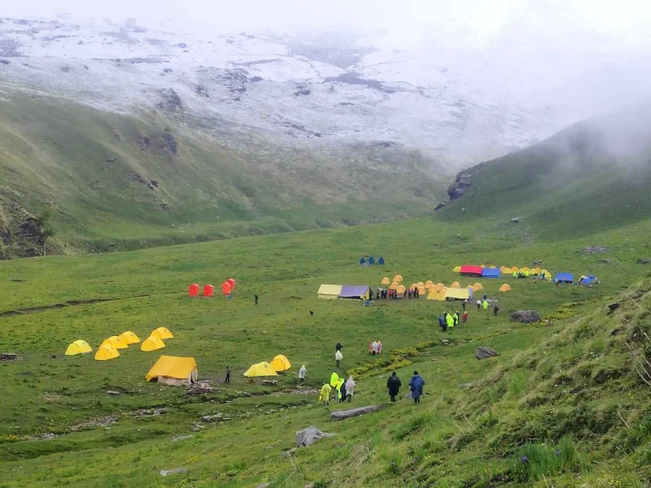 Best Time to Do the Buran Ghati Trek: Month-by-Month Breakdown