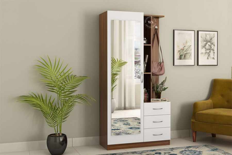 Lighting Matters: How to Pick the Best Dressing Table Lights for Makeup and Skincare