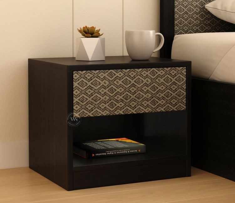 Why a Bedside Table Is an Essential Piece of Bedroom Furniture