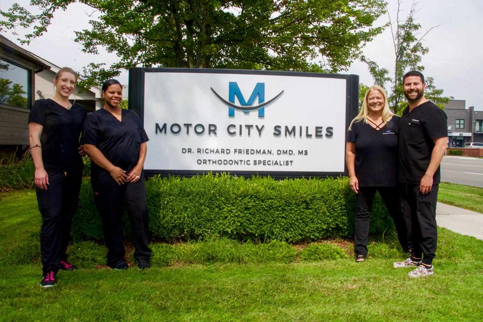 The Benefits of Choosing a Board-Certified Orthodontist at a Royal Oak Orthodontic Clinic