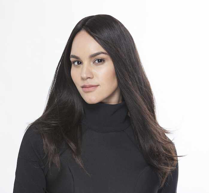 Glueless Full Lace Wigs vs Traditional Full Lace Wigs: Which Is Better?