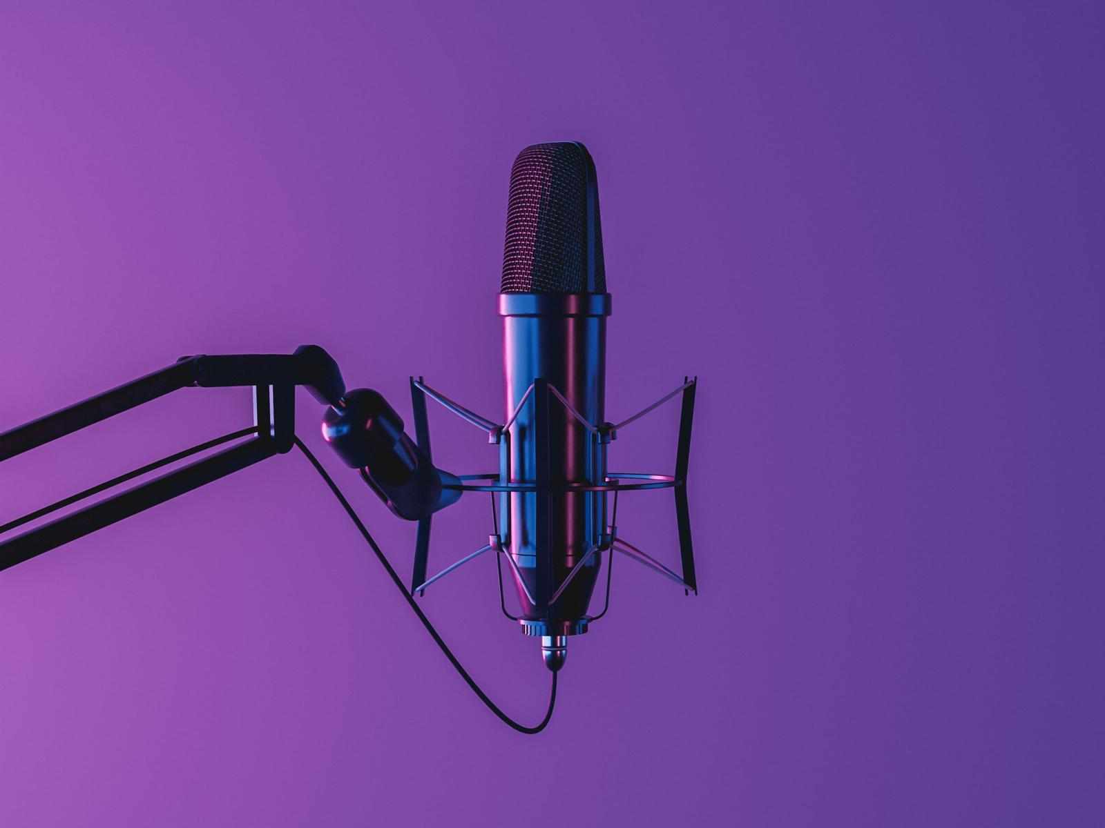 The Best Podcast and Livestream Gear (2022): Mics, Stands, Pop Filters, and  More | WIRED