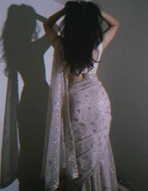 Lover ko entertain karne ki jagah nahi hai 🔥