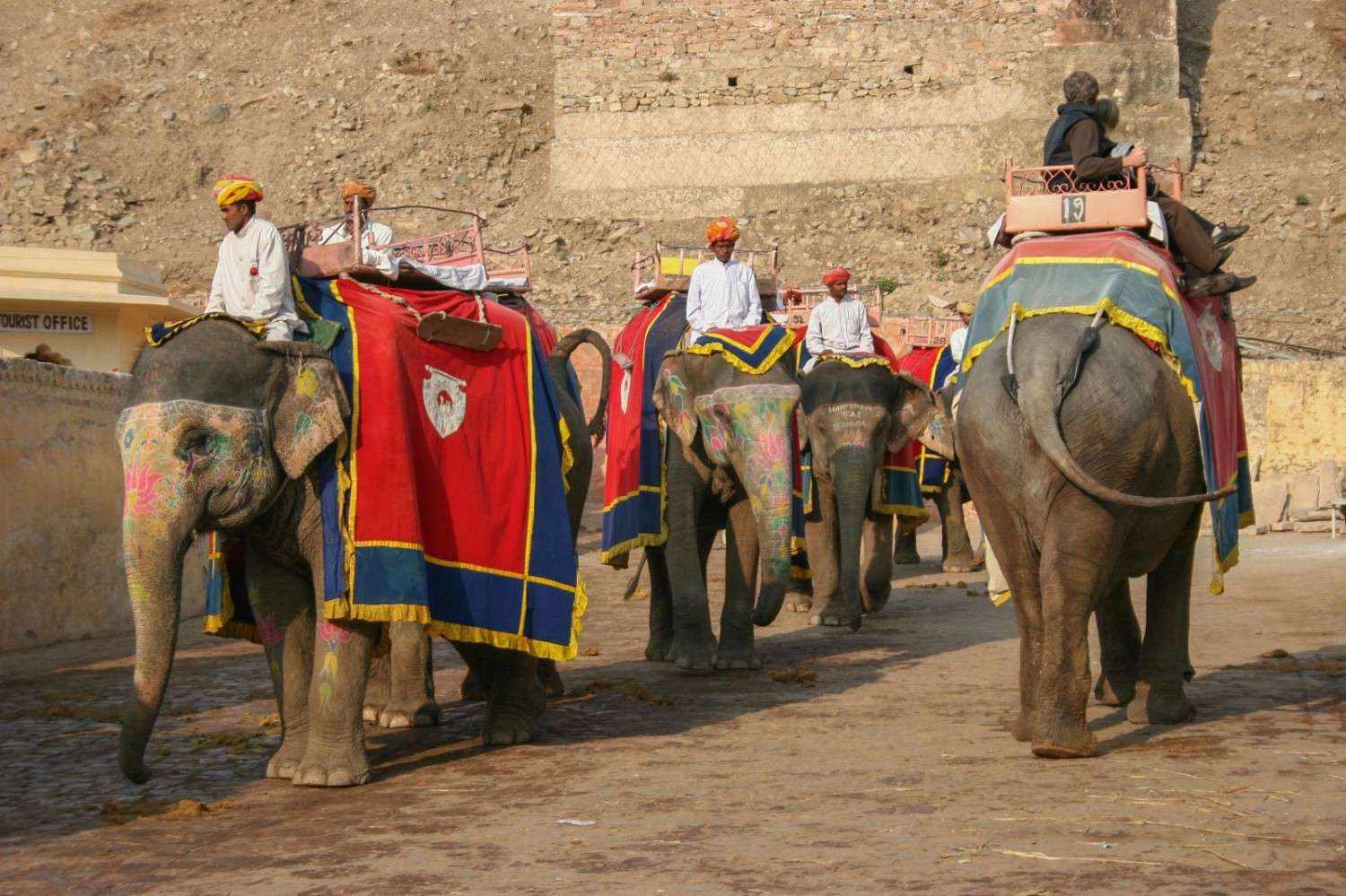 How to See the Best of India in Just 5 Days – The Golden Triangle Way!