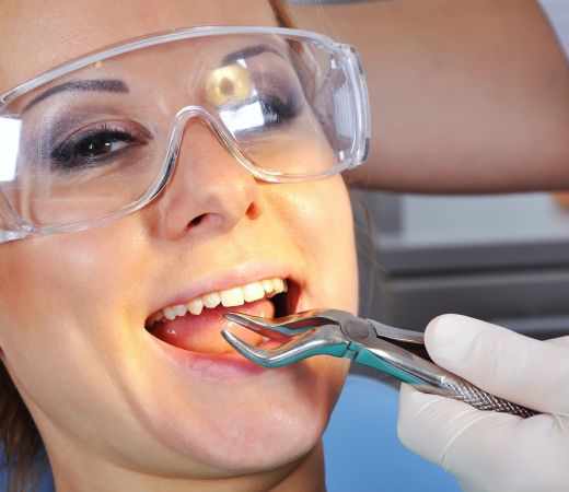 When Can You Get a Dental Crown or Bridge After a Tooth Extraction?