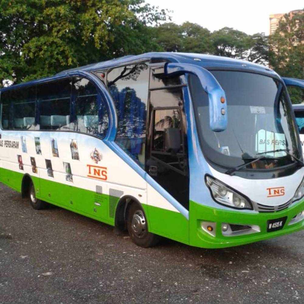 Top Reasons Sports Fans Choose Mini Bus Rentals for Biggest Events in Malaysia