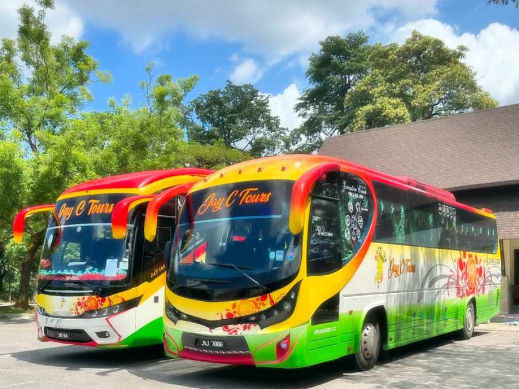 44-Seater Bus Rentals: The Ideal Choice for Comfortable Group Travel in Malaysia and Singapore