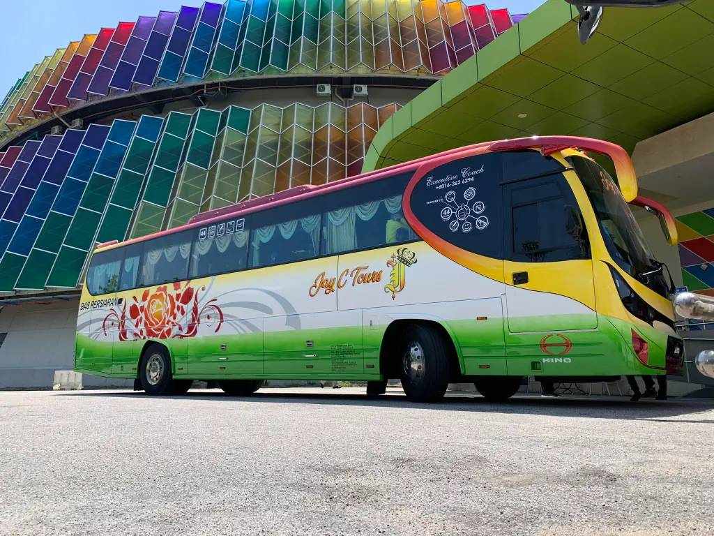 Why Minibus Rentals Make Group Travel Stress-Free