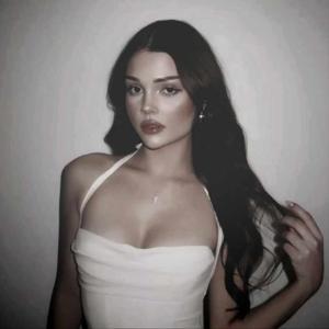 authorwisteria  logo