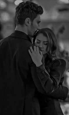 Use behad jarurat hai