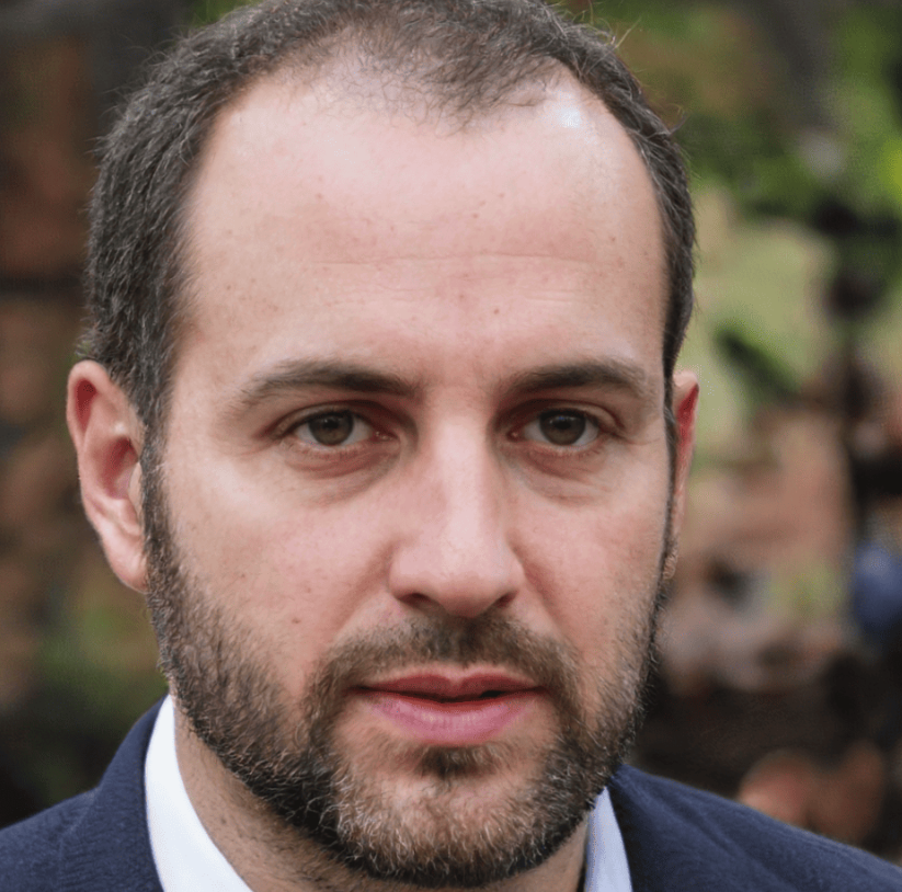 In the Shadows of the Minaret: How Mohsen Fallahian Brings Forgotten Histories to Life