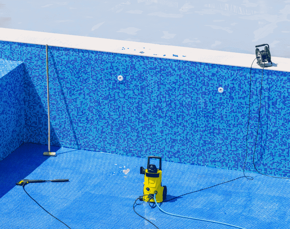 Affordable Pool Cleaning Service in La Riviera, CA
