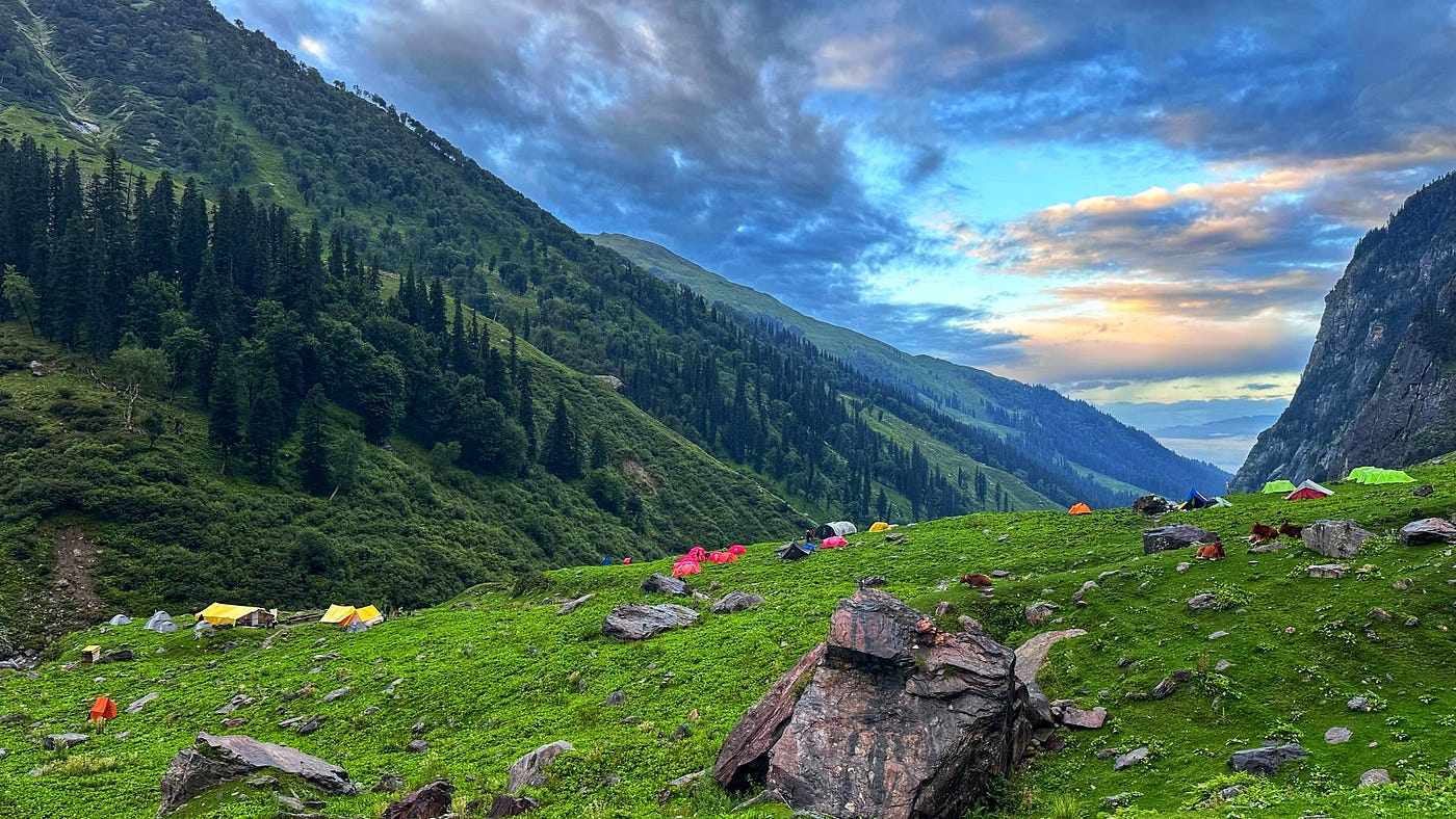 Hampta Pass Trek: A Scenic Escape into the Mountains