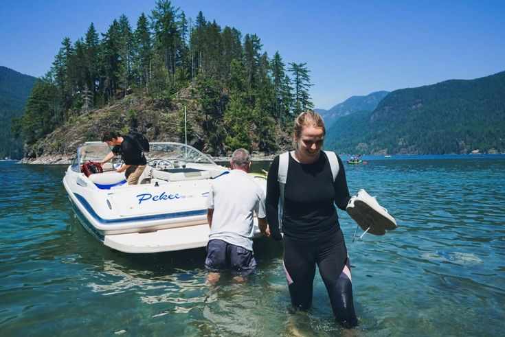 Advantage Of Taking Your Family to A Private Boat Tour in Deep Cove