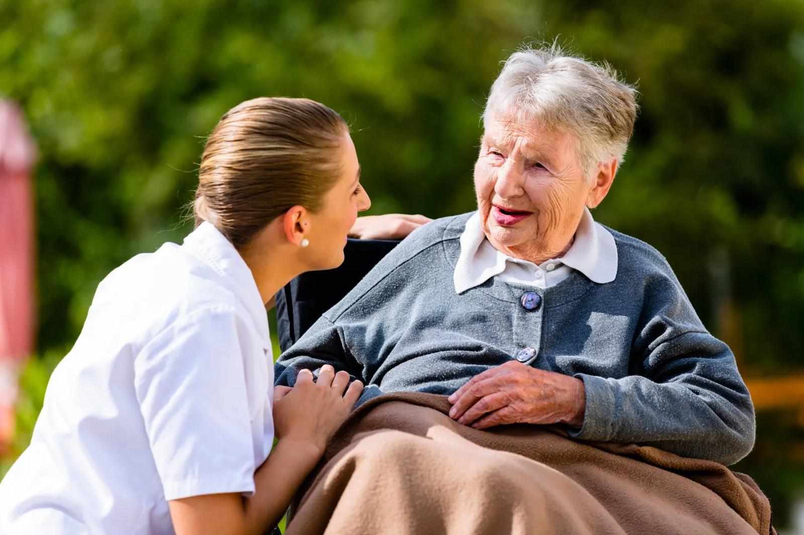 How Quality Hospice Care Stands Apart from Traditional Medical Treatment in Dallas, TX