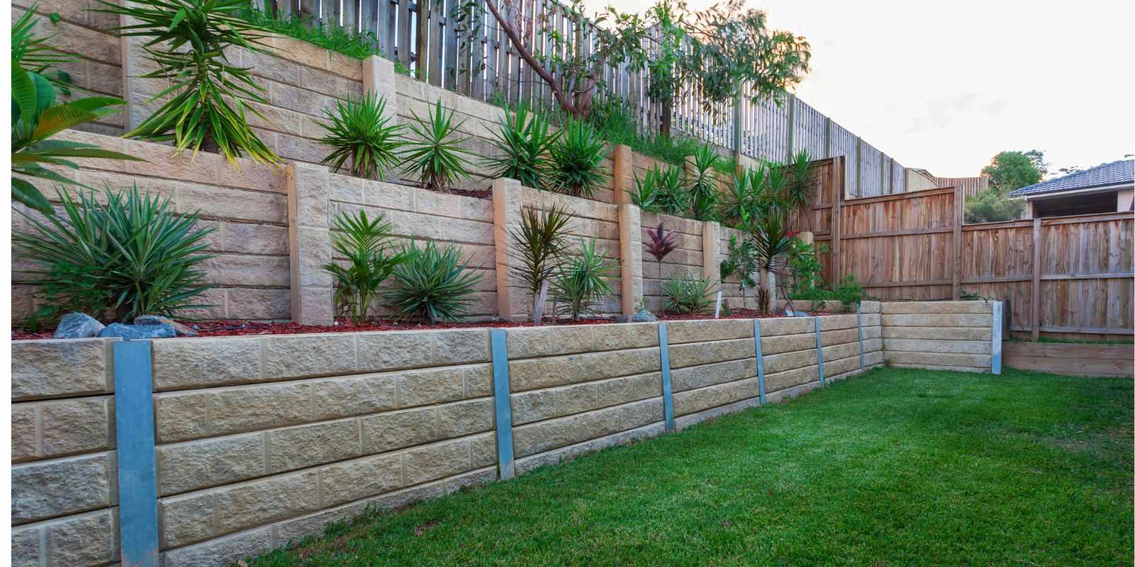 From Functional to Fabulous: Retaining Wall Ideas for Your Omaha Home!