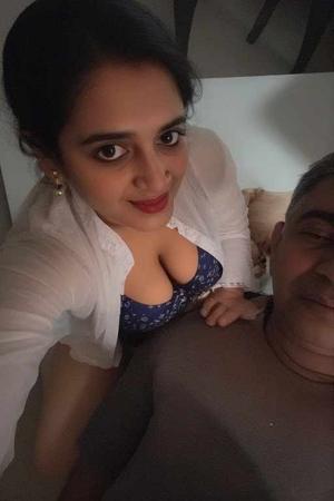 Devika And Her Father-in-law😍(2)