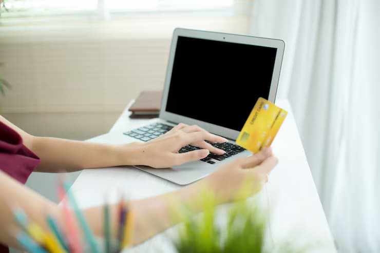 The Best Pay Weekly Laptop Plans for Students and Freelancers