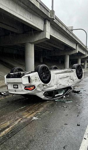 32~ rolling cars