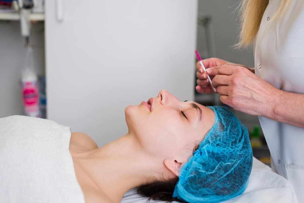 How Aesthetic Clinics in Derby Deliver Natural-Looking Results