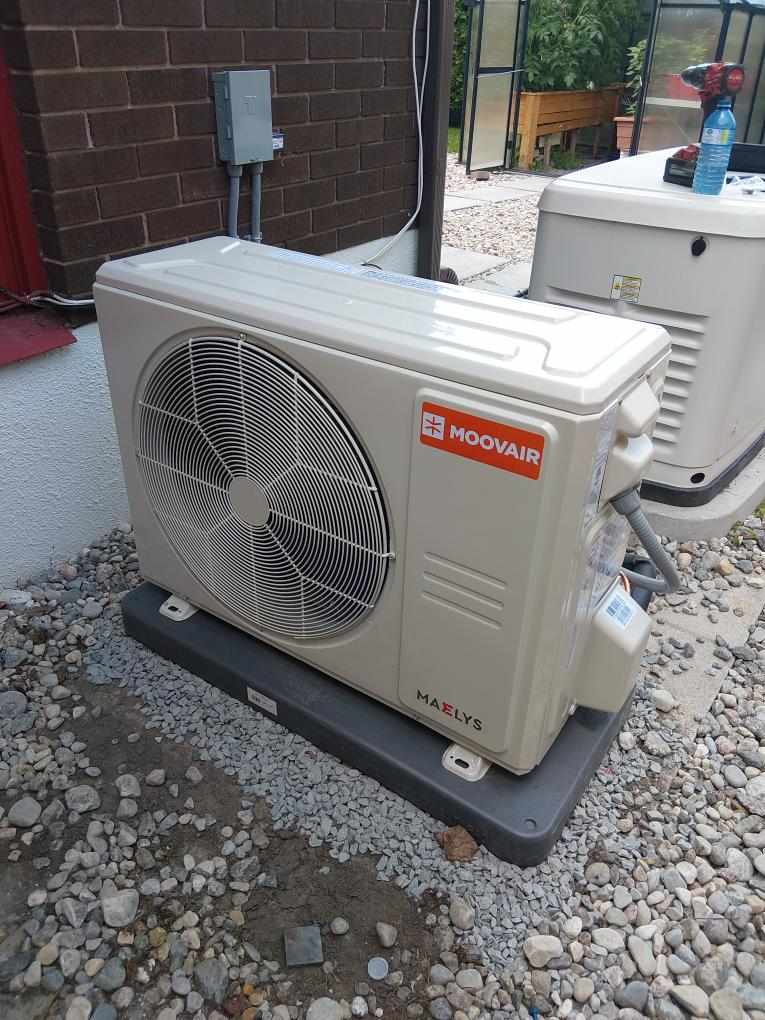 What Ottawa Homeowners Should Check When the AC Is Running But Not Cooling