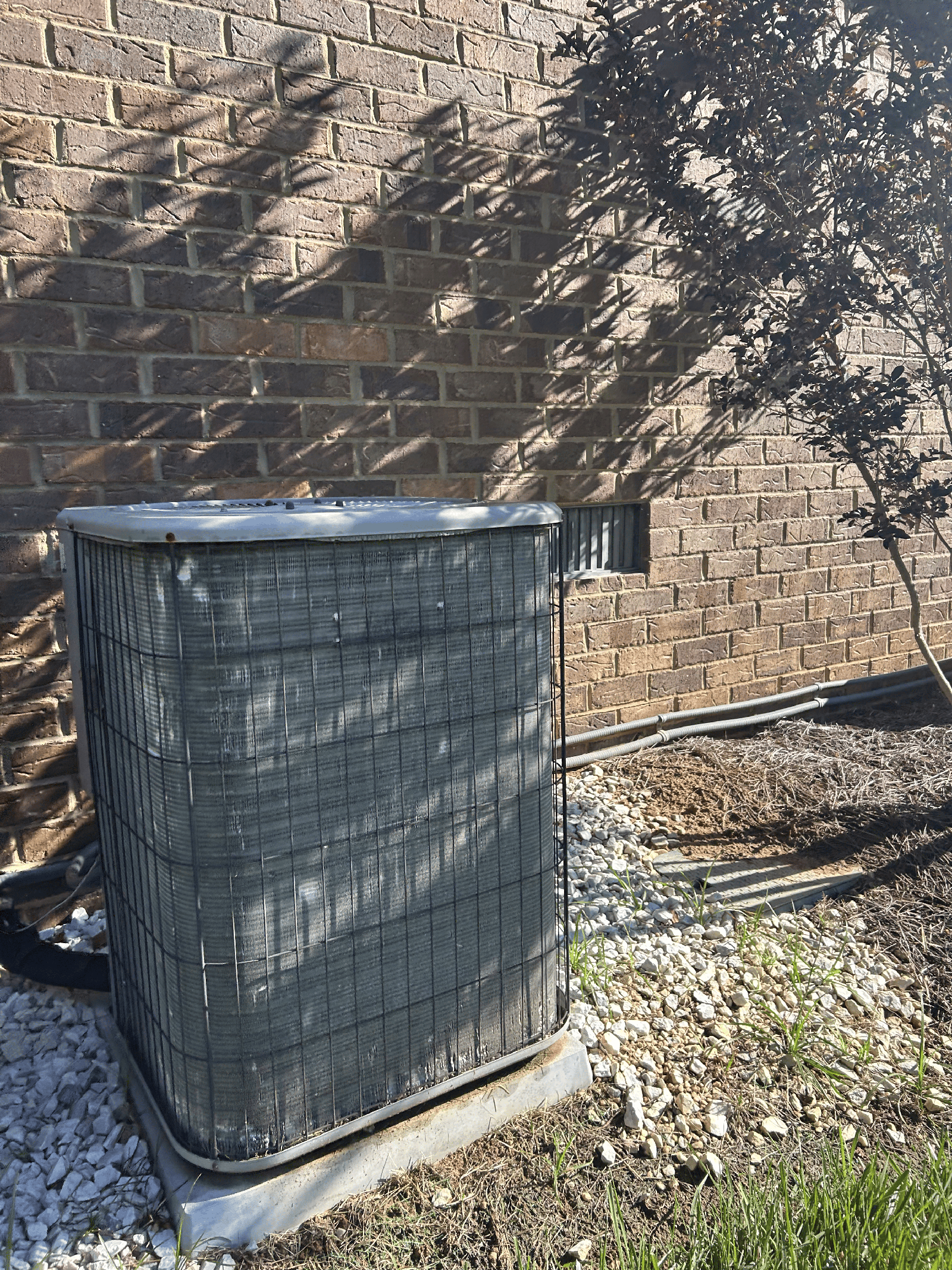 Why Regular Air Conditioner Repair Service is Essential for Energy Efficiency