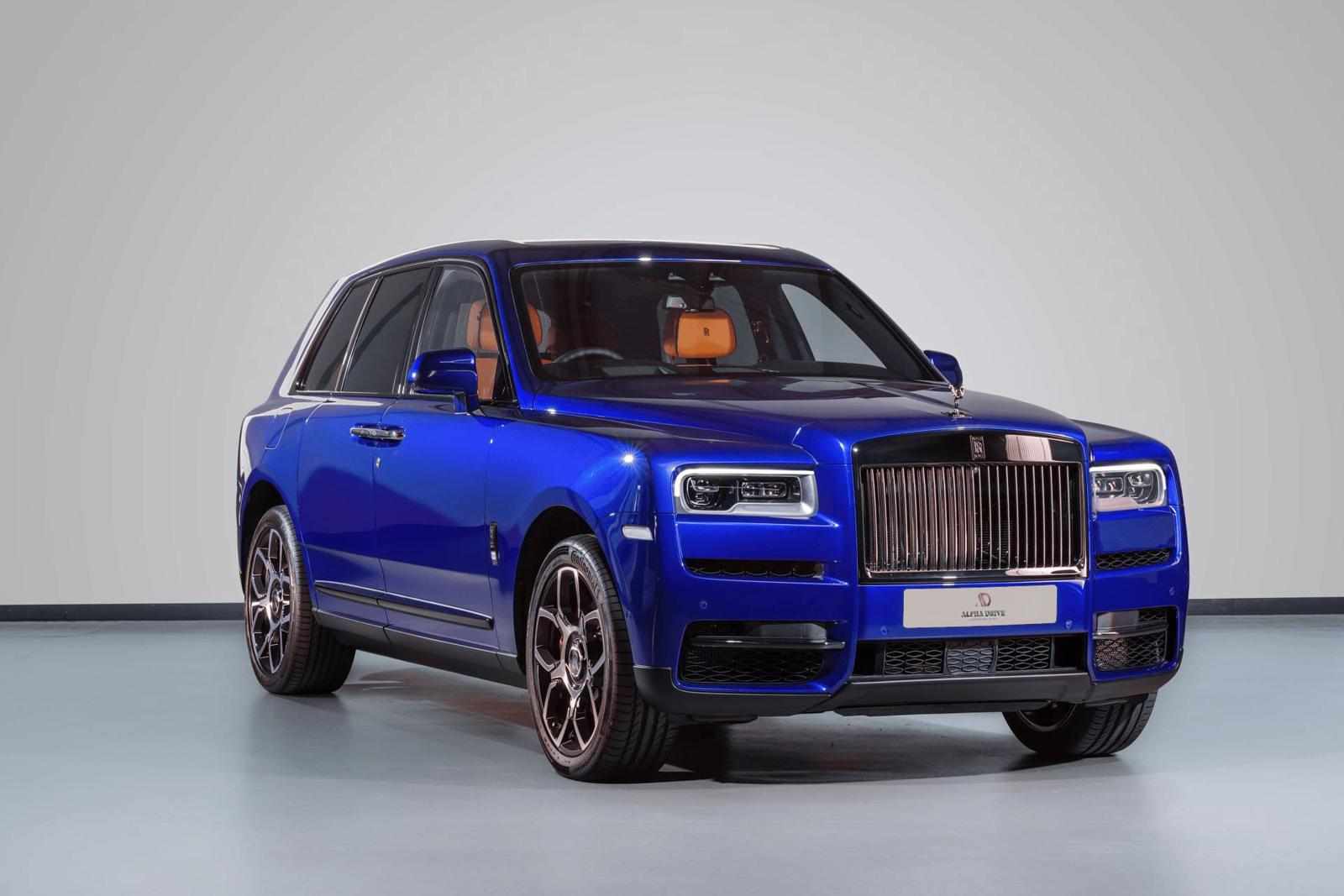 Discover Power and Prestige with a Rolls Royce Cullinan Hire