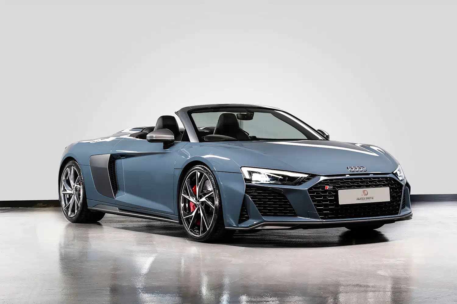 How Hiring a Lamborghini Elevates Any Special Occasion