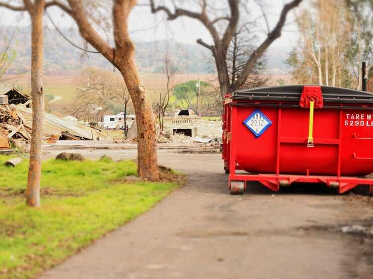 Reliable Skip Bin Hire in Caroline Springs – Dynamite Bin Hire