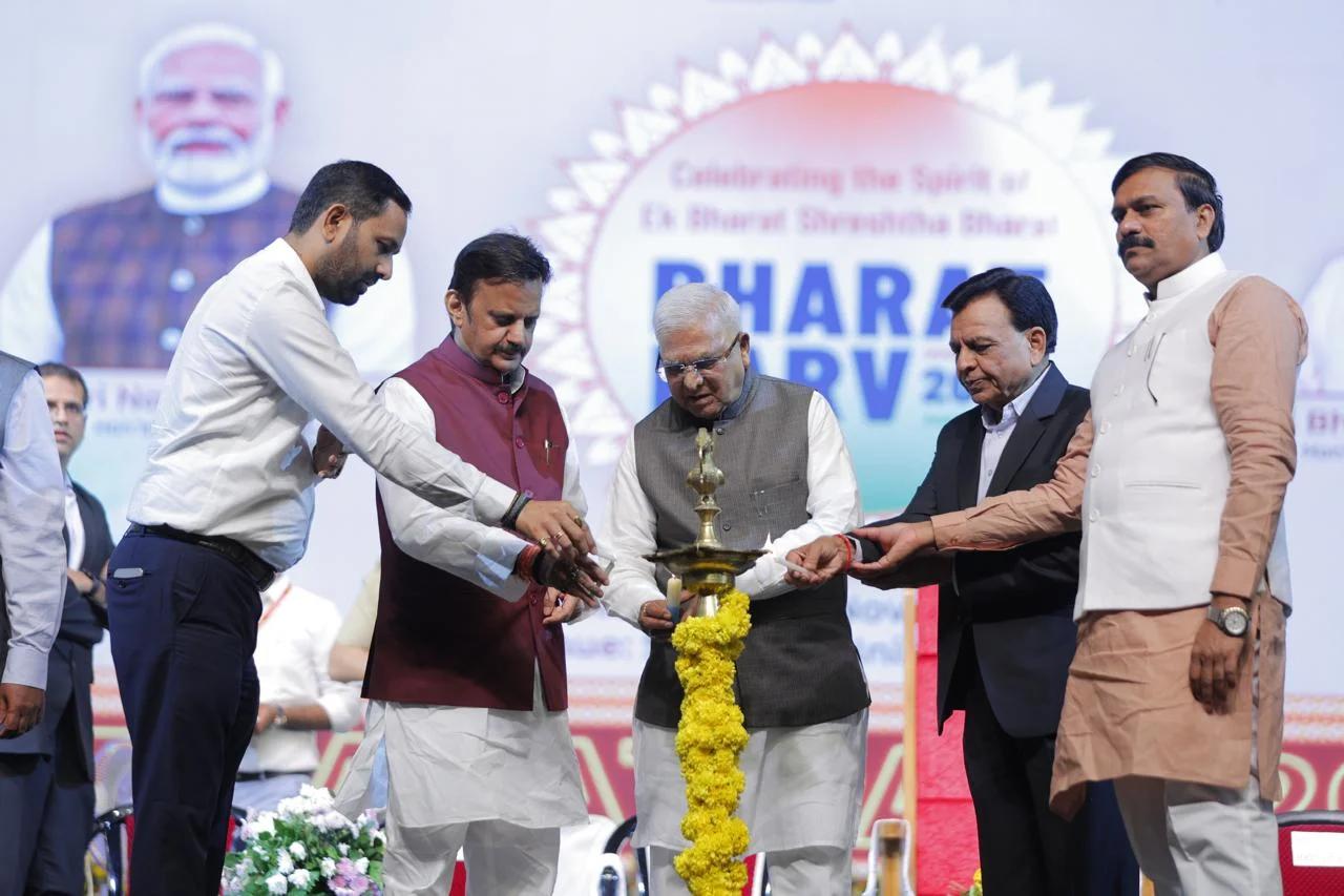 Madhya Pradesh Day celebrated at Bharat Parv at Statue of Unity