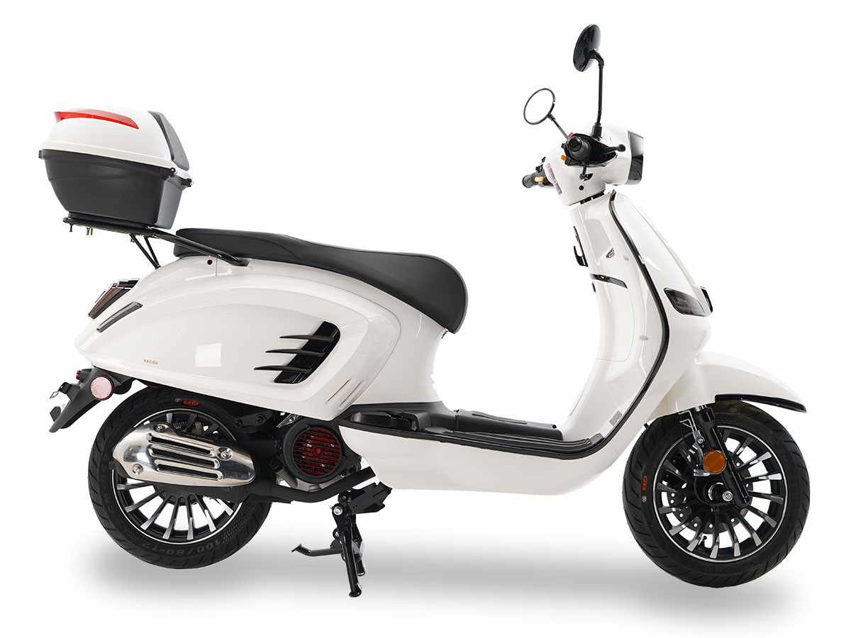 Why Mopeds Are Becoming the Smartest Ride in Dallas TX