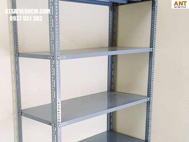 Kệ sắt v lỗ 4 tầng CHẤT LƯỢNG CAO